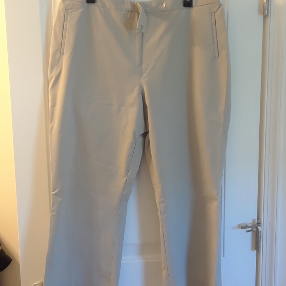 Perry Ellis Stone Color Capri Pants